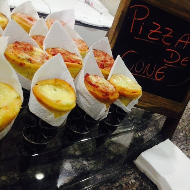 Pizza Cone grego Bazar